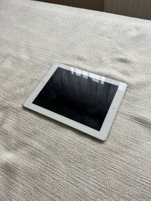 Ipad model A1458 - 5