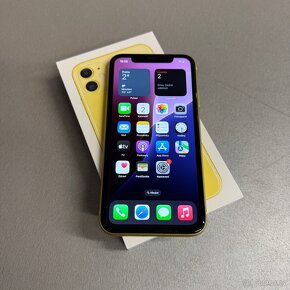 iPhone 11 64GB yellow, pěkný stav, 12 měsíců záruka - 5