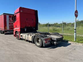 Mercedes-Benz Actros MEGA MP4 (2015) - 5