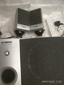 Yamaha Tyros 4 - 5