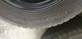 Prodám zimní kola 4x100 R14 pneu Nokian 175/65 R14 - 5