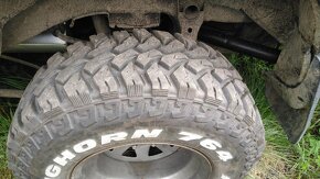 31x10,5x15  Maxxis + disky 6x139,7 Mangels. - 5