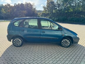 Renault Scenic 1.6i - 5