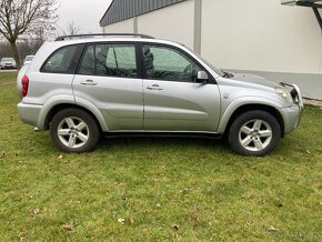 Toyota Rav 4 2.0 D4D 85KW ALU ZÁVĚS 171.000KM BEZ KOROZE - 5