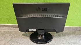 Monitor LG Flatron 22" FullHD, Poškozený displej - 5