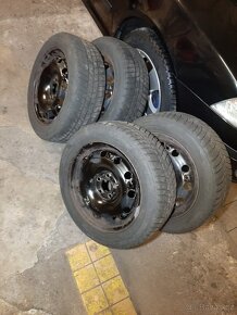 Barum Polarys5 vzorek 6-7mm Škoda Romstr 185/55R15 - 5