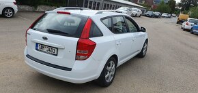 Kia ceed 1.4i - 5