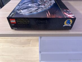 LEGO® Star Wars™ 75257 Millennium Falcon - 5