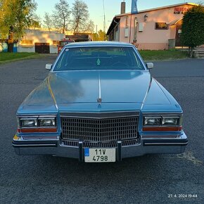 Cadillac sedan deville - 5