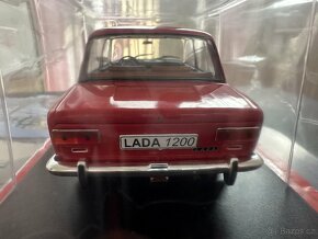 Prodám model LADA 1200 červená 1:24 - 5