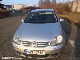 Prodám Volkswagen golf V 1.6 FSI 85 kw - 5