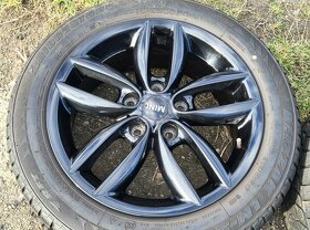 Orig. zimní sada Mini Countryman, Bridgestone 205/55R17, 7mm - 5