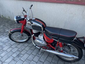 JAWA 250 Californian - 5