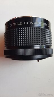 Soligor teleconvertor 2× pro Canon FD - 5