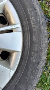 Zimní  kola 175/65R15 84T , pneu Nokian WR D3 - 5