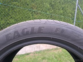 Good Year 245/45 R18 - 5