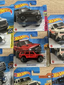 Hotwheels SUV - 5