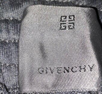 GIVENCHY TEPLAKY - 5