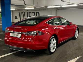 Tesla model s - 5