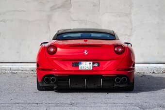 Ferrari California T - 5