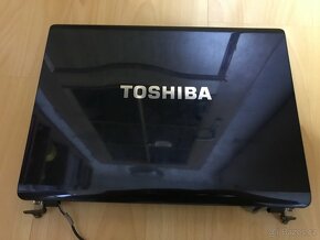 Monitor Toshiba k notebooku - 5