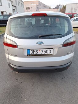 Ford s-max 2.0tdci 103kw  7 míst - 5