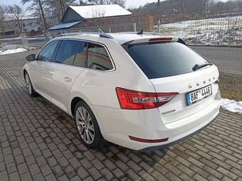 ŠKODA SUPERB STYLE 2,0TDI 140KW 4X4 DSG 2020 CANTON,NAVIGACE - 5