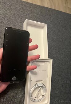 Iphone SE, Midnight, 128GB NOVÝ - 5