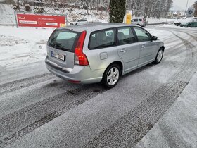 Prodám Volvo V50 Combi 2,0i-107kw R.v.:2007 nova Stk - 5