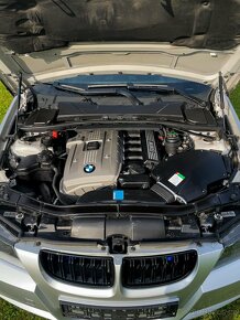 BMW E90 325i M-paket - 5