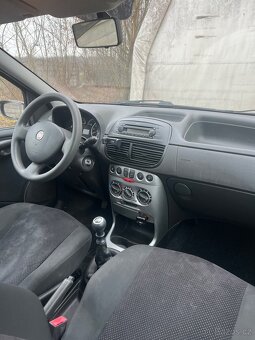 Fiat Punto 1.2 - 5