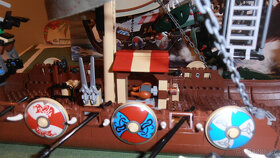 Lego 7018 - Vikings - Vikingská loď a Midgarský had - 5