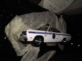 Matchbox 1:43 Plymouth POLICE - 5