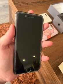 iPhone 8 64 gb - 5