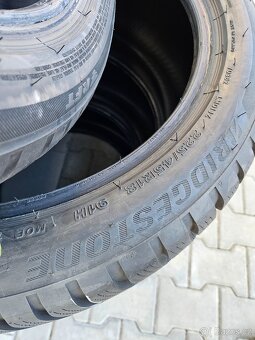 Zimní Bridgestone 225/45/18 - 5