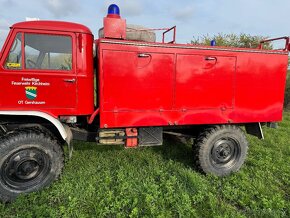 Mercedes Benz Unimog 404 - 5