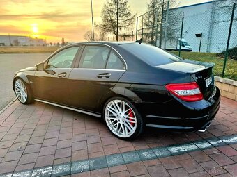 Mercedes Benz C63 AMG W204 - 5