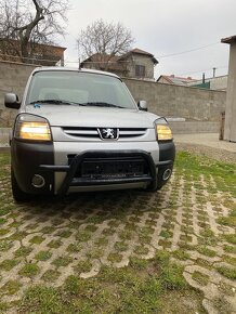 Ochranný rám a mřížky světel Peugeot Partner / Berlingo - 5