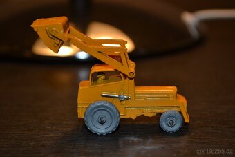 MATCHBOX 24A WE. HYD. EXCAVATOR 2 3/8" (58mm) 1956 - 5