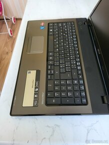 Acer Aspire 7551G - 5