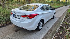 Hyundai Elantra 1.6 16v - 5