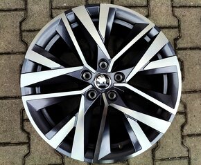 Alu kola originál Škoda Octavia II, III, IV 5x112 R18 - 5