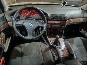 BMW E39 528i - 5