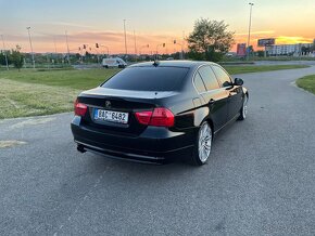 Bmw e90 330d facelift - 5