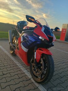 Honda CBR 1000RR Fireblade RR 2021 - 5