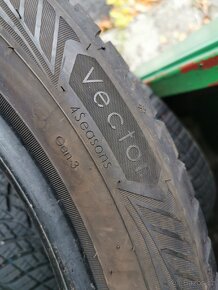 Celoroční pneu Goodyear Vector 155/70 R19 - 5