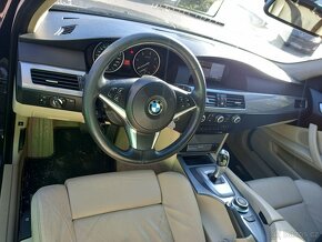 Černé BMW řada 5 525D XDRIVE 4x4 - 5