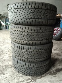 Prodám pneu 255/45R19 - 5