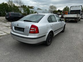 Škoda octavia 2 1.6 fsi 85 kw BLF veškeré díly - 5