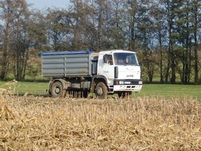 Koupím liaz agro 4x4, s vývodem na rozmetadlo - 5